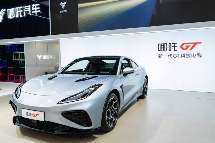 惠州龙门县清迈宝企业管理咨询哪吒汽车在智能汽车领域的表现，领途汽车在新能源汽车市场中的影响力